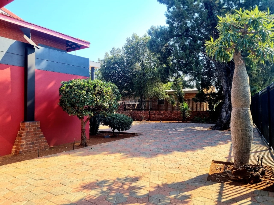 4 Bedroom Property for Sale in Royldene Northern Cape